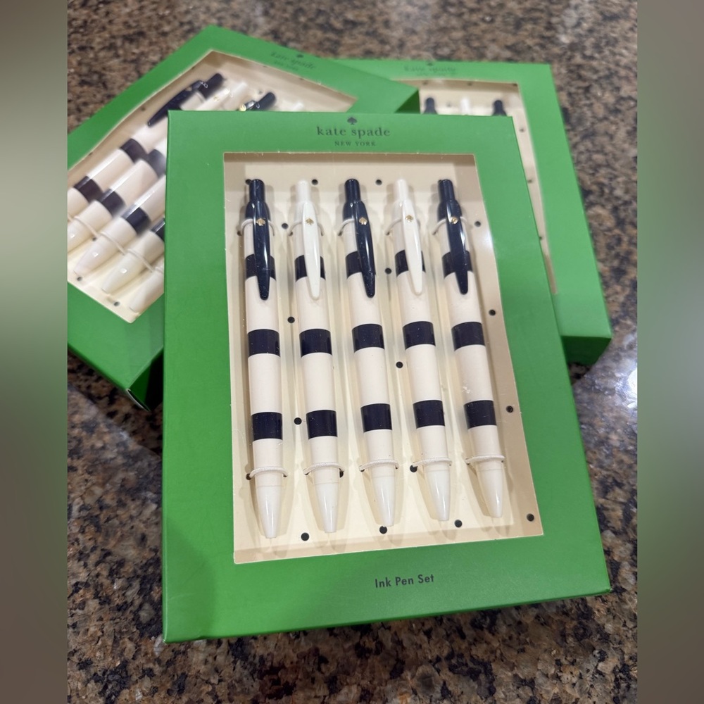 NWT! ♠️ Kate Spade 5-pen set. New, unopened packaging